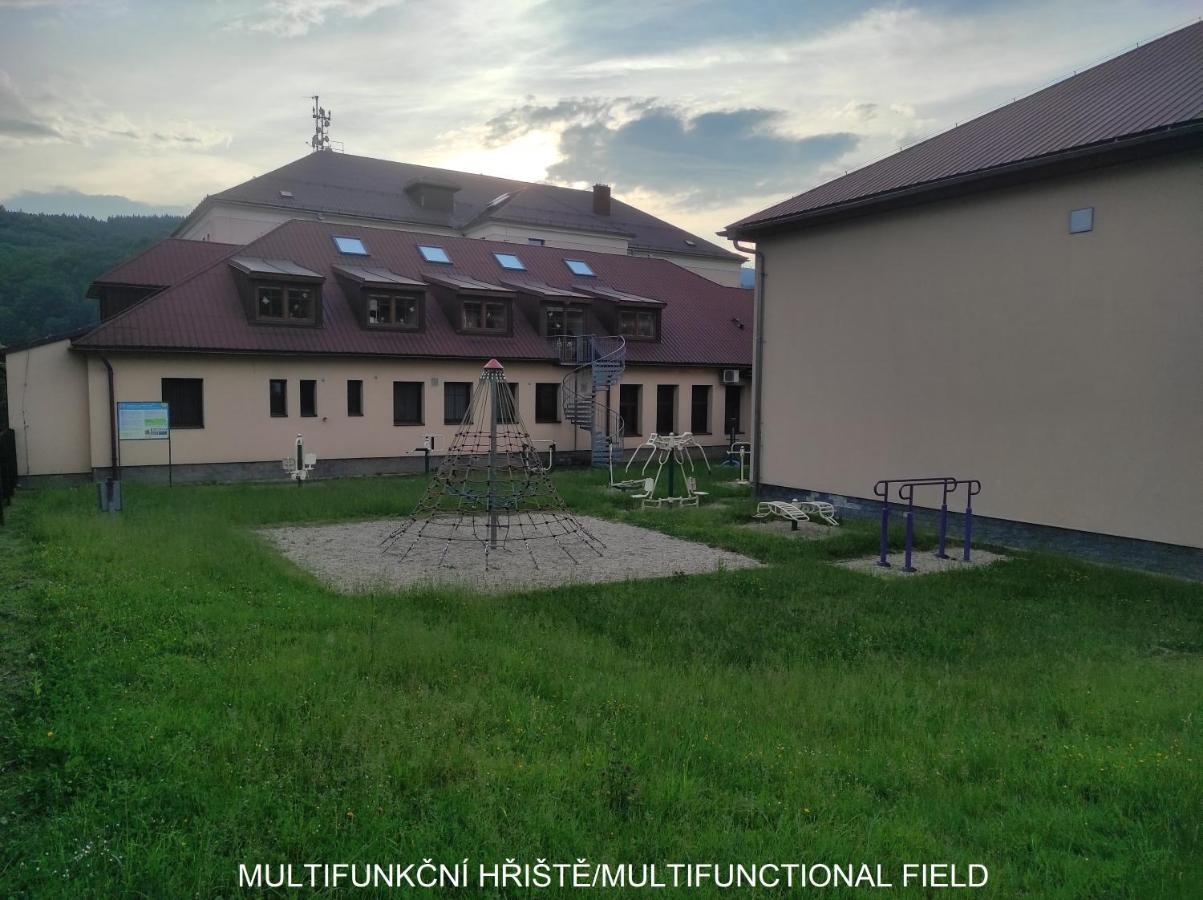 Dobre Misto Appartement Loučná nad Desnou Buitenkant foto